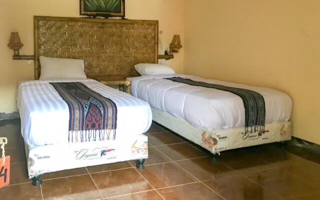 Surya Karhyn Hotel & Restaurant
