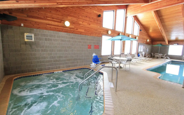 AmericInn by Wyndham Cedar Rapids Airport