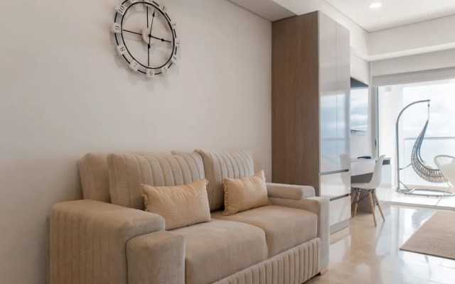 w Spectacular Loft With Balcony in Crespo