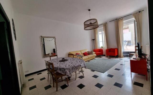 T4- terrasse 50m², garage, centre-ville