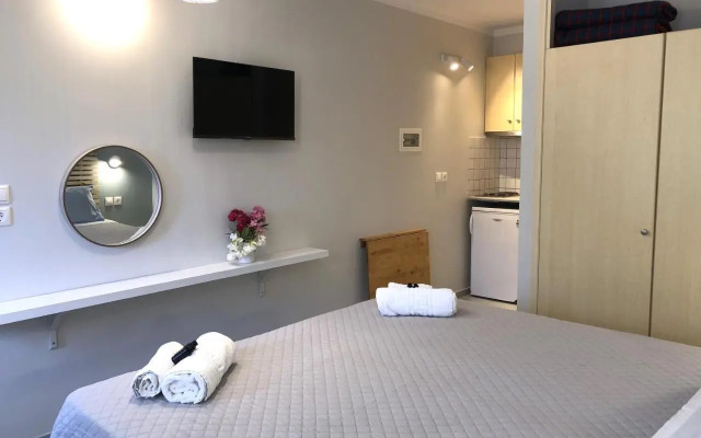 Despina Studios and Apartments