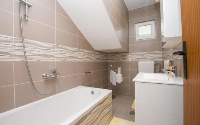 Apartment Zeleni 2916