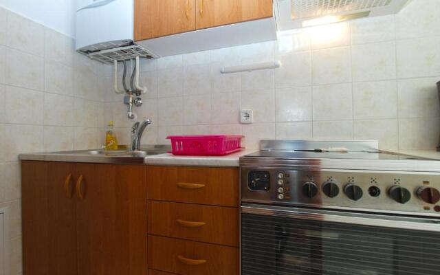 Apartment Alma 1600