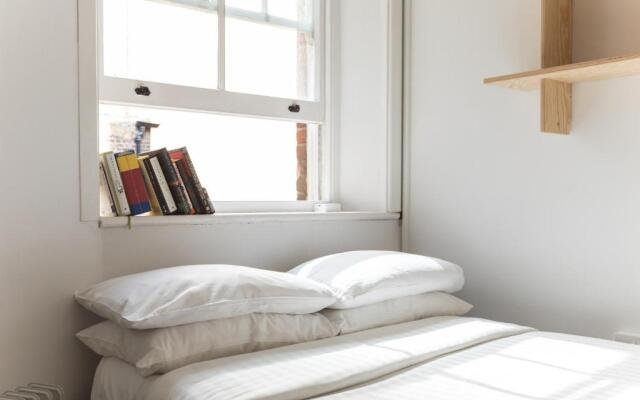 Beautiful pied-a-terre to explore London