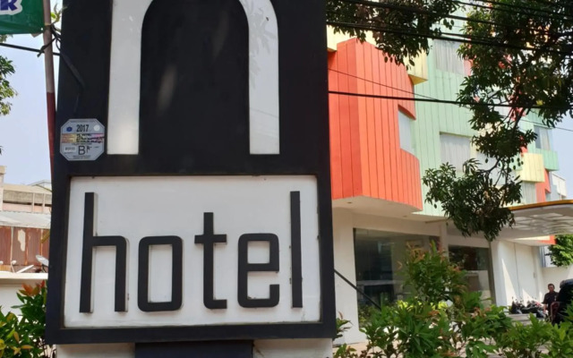 N3 Hotel Zainul Arifin