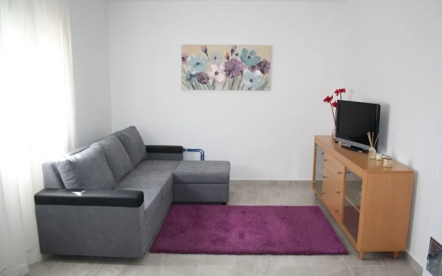 Lovely house Ena -near the beach, in a very quiet area