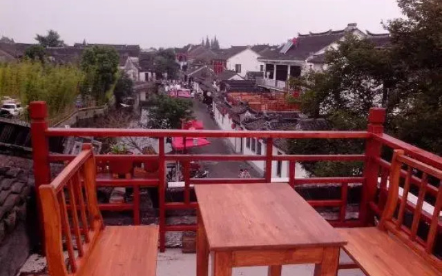 Xiaoqiao Renjia Inn