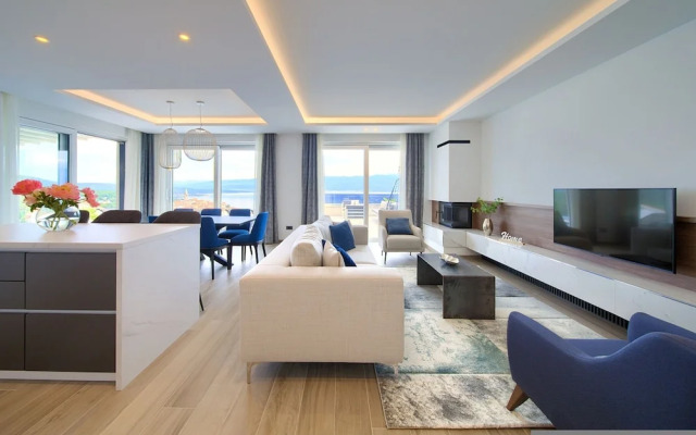 Villa Majestic With Sauna and Beautiful Views