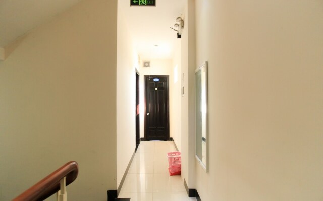 OYO 1072 Dragon Hotel