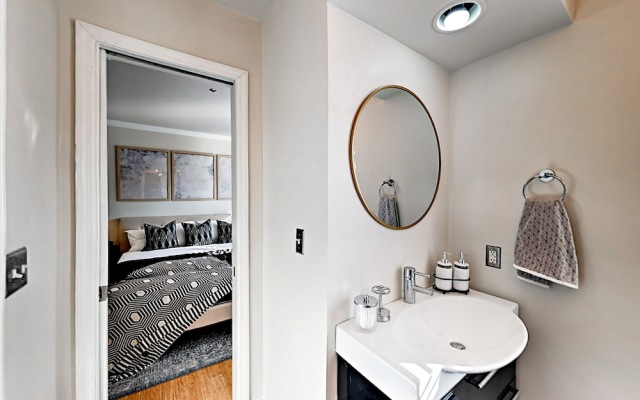 Chic SoBro - 1 Br Apts