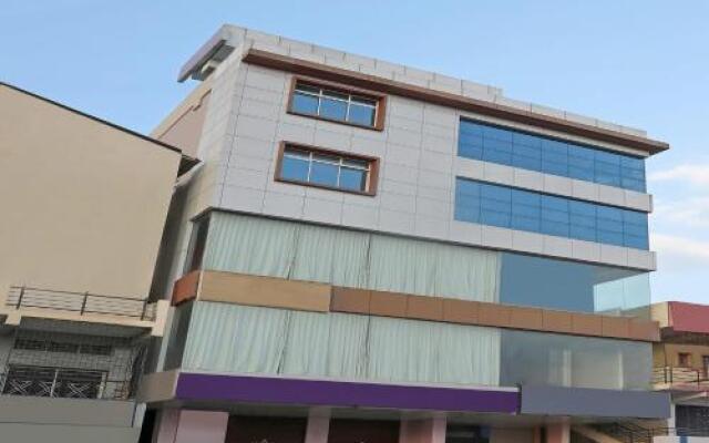 OYO 28184 BMR Residency