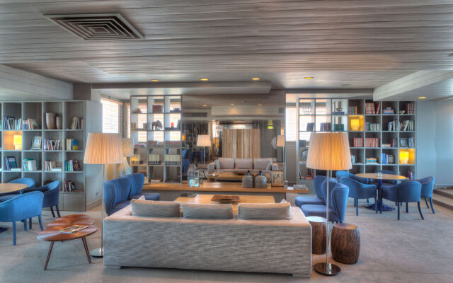 Hotel Dom Henrique Downtown