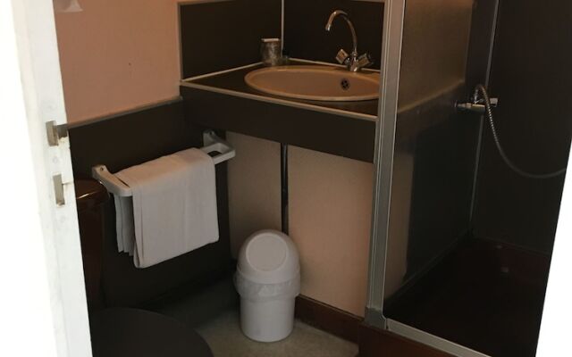 Hotel - Restaurant La Brochetterie