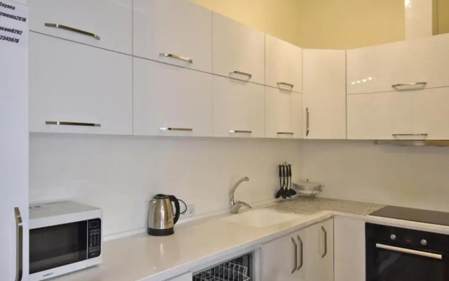 Northern Avenue, 2 bedrooms Luxury apartment HH882