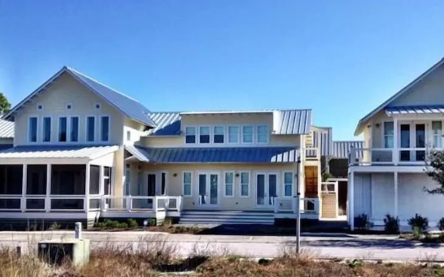 Bella Beach House
