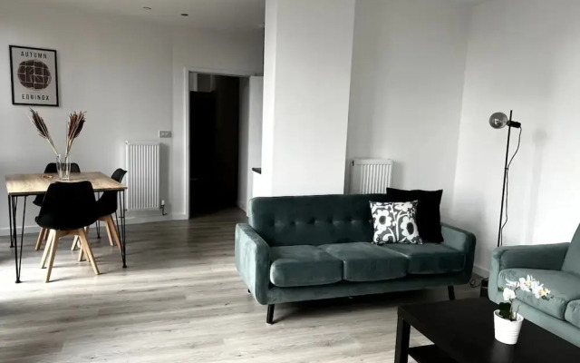 Manhattan Pad by condokeeper