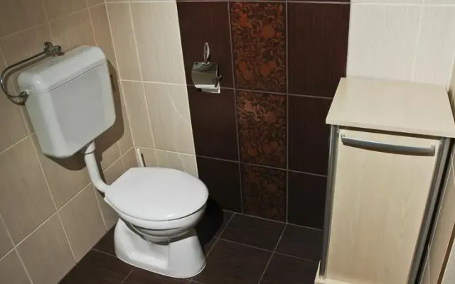 Amarin Apartments