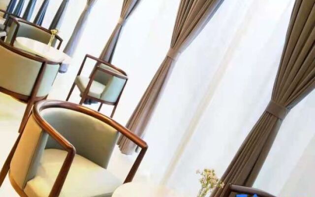 Xiangyang Mega Lifen Garden Hotel