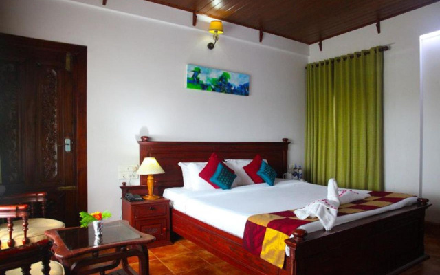 Kalathil Lake Resort