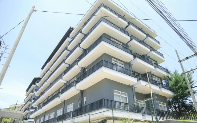 The Edge Luxury Apartment