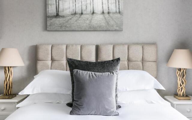 The Lodge Rooms @ Carus Green