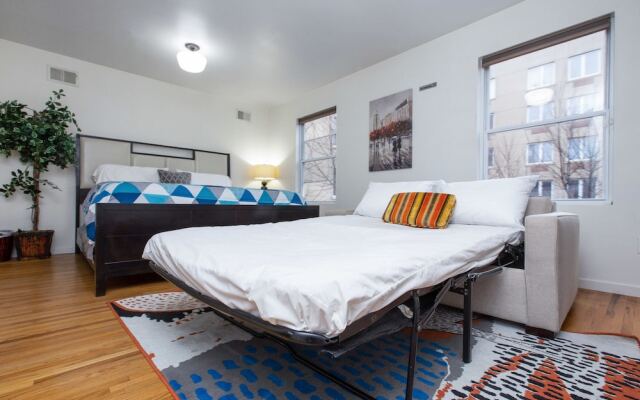 Racpanos Modern Stay on Forrest Street