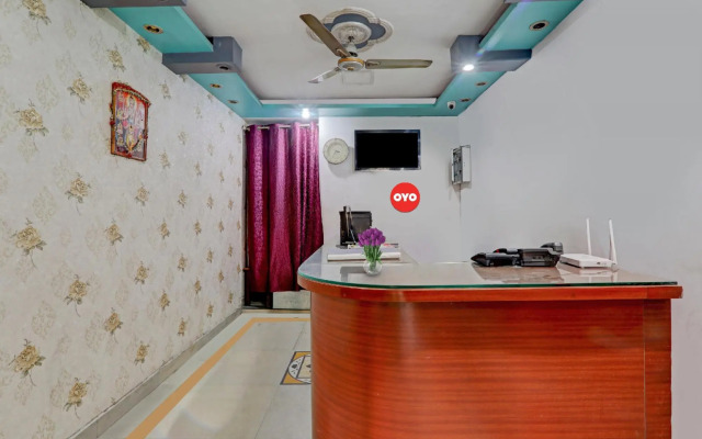 POP 80502A Hotel Aarya Galaxy Inn