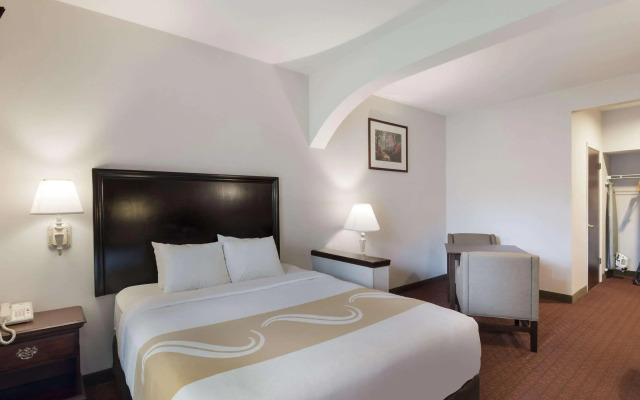 Quality Inn Grand Suites Bellingham