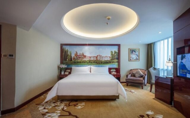 Lvzhou Meijing International Hotel