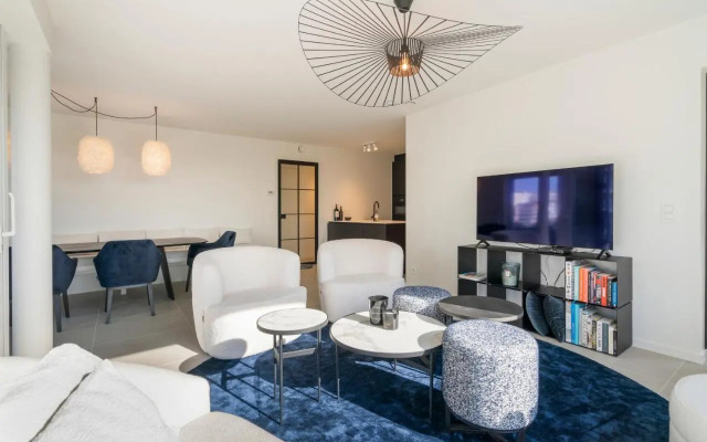 The Waves-Luxurious 3bedroom app w big terrace & garage