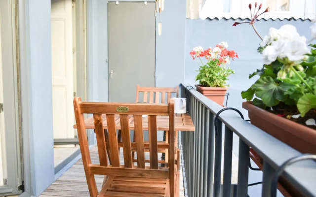 Peaceful & Cozy Studio w/ Balcony