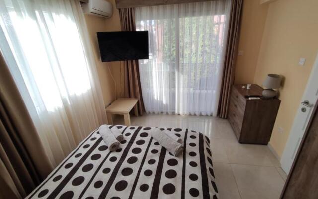 Royal Sun Holiday Villa, 2 Bedroom Semi-detached