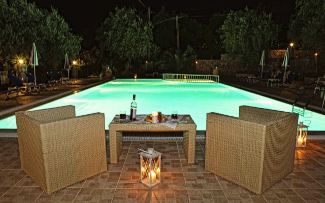Crystal Blue Aparthotel