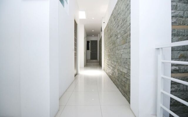 Airy Syariah Central Park AA1 Wiguna Utara Surabaya