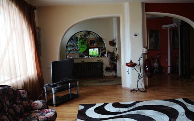 Guest House Tbilisi2014