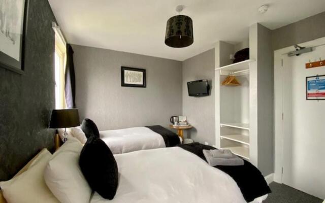 Vaila Guest House