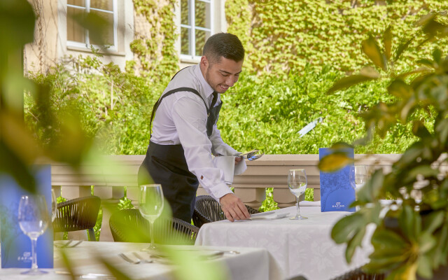 Отель Zafiro Cala Mesquida