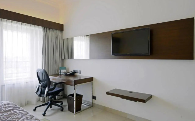 Hotel Naveen Lakeside