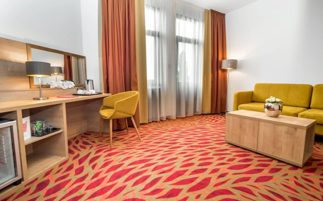 Rubin Wellness & Conference Hotel