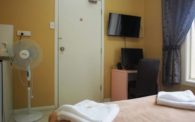 Central Private Hotel