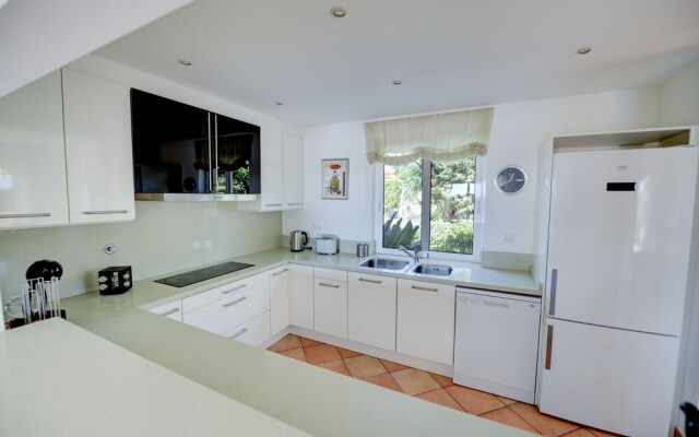 Ria Alvor Luxurious Golf View Villa