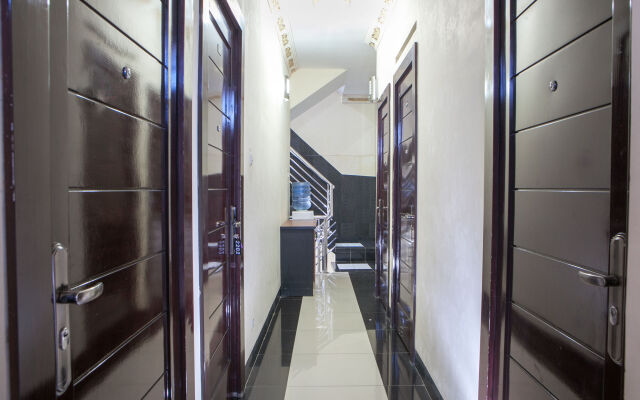 RedDoorz Plus near Isola UPI