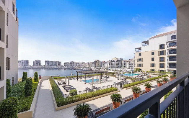 Boho Bayfront 1BR La Sirene Seaport View