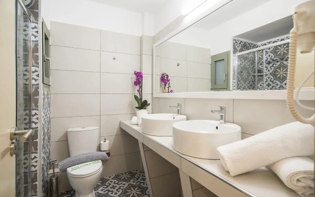 V Hotel Delphi