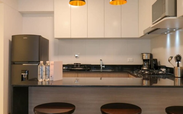 w Enchanting 2BR With Balcony in Miraflores