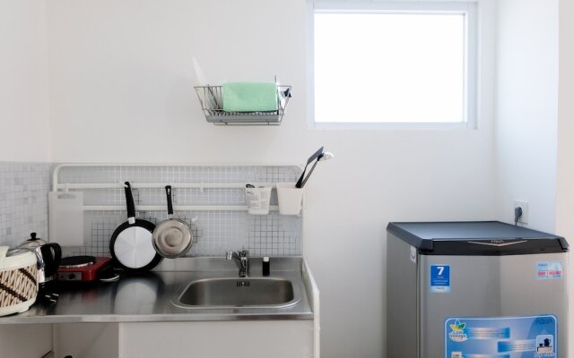 Simple Studio @ Poris 88 Apartment