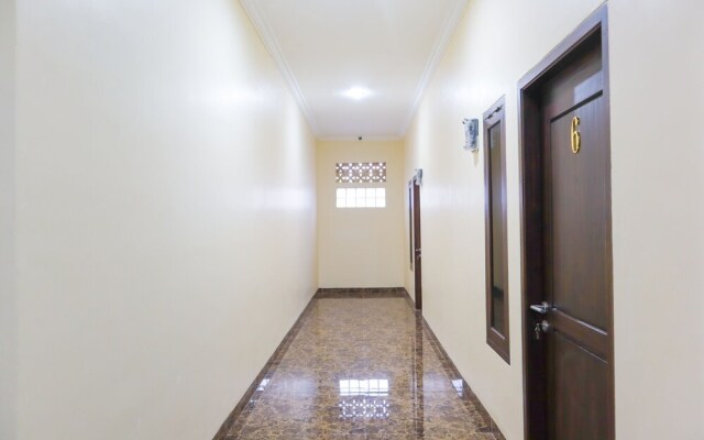 Kr Bulan by OYO Rooms