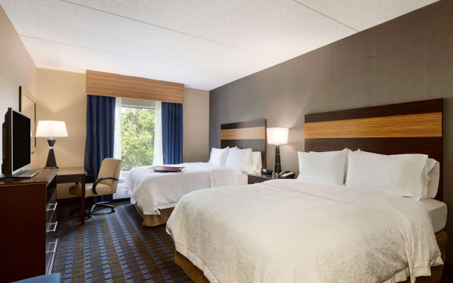 Hampton Inn & Suites Camp Springs/Andrews AFB