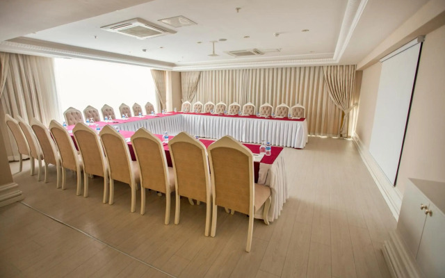 World Point Reis Inn Hotel