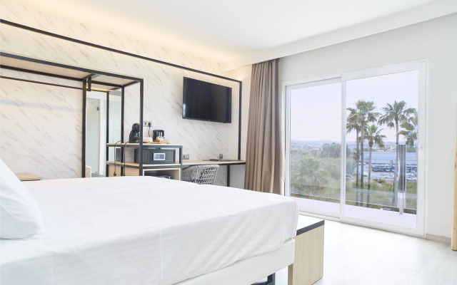 Invisa Hotel Es Pla - Adults Only